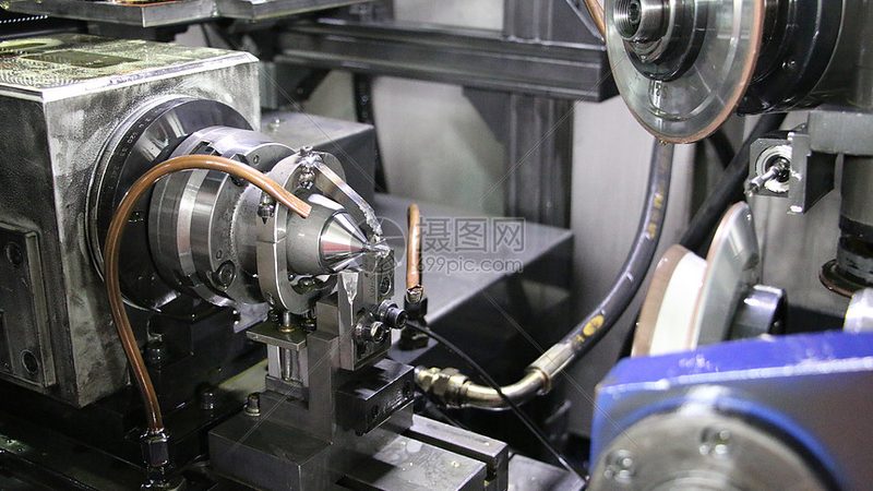 高精度走心机刀具材质解析：材质选择与报价考量